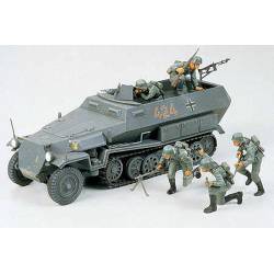 Hanomag Sd.Kfz. 251/1. TAMIYA 35020