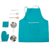 Cooking set with apron.